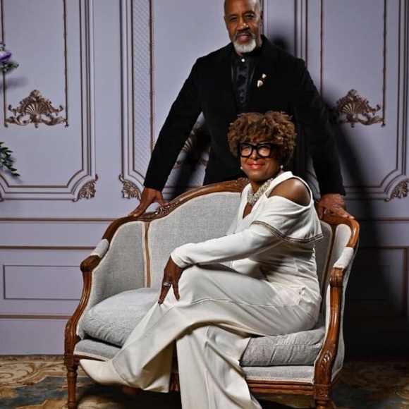 The Gift of Giving Back Train 🎁 ~ Sat 12/6 $150 Giveaways Every Show~ BOHO Show - Picture 4 of 7